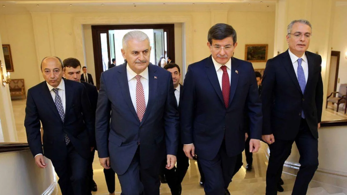 Davutoğlu'ndan Binali Yıldırım'a gönderme: İtiraz etmeseydim bende milyarlarıma milyar katardım