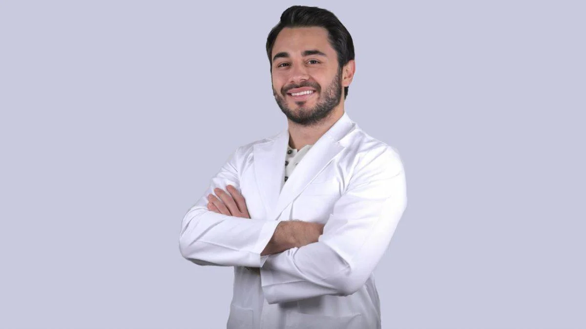Diş Hekimi Ömer Ekiz: "Eksik Dişlerin Tedavisi Zamanında Yapılmalı!"