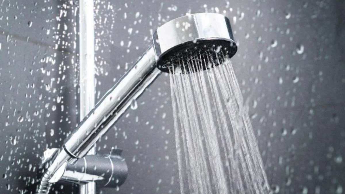 Duş almak orucu bozar mı? Duş alırken oruç bozulur mu? Oruçluyken banyo yapılır mı?