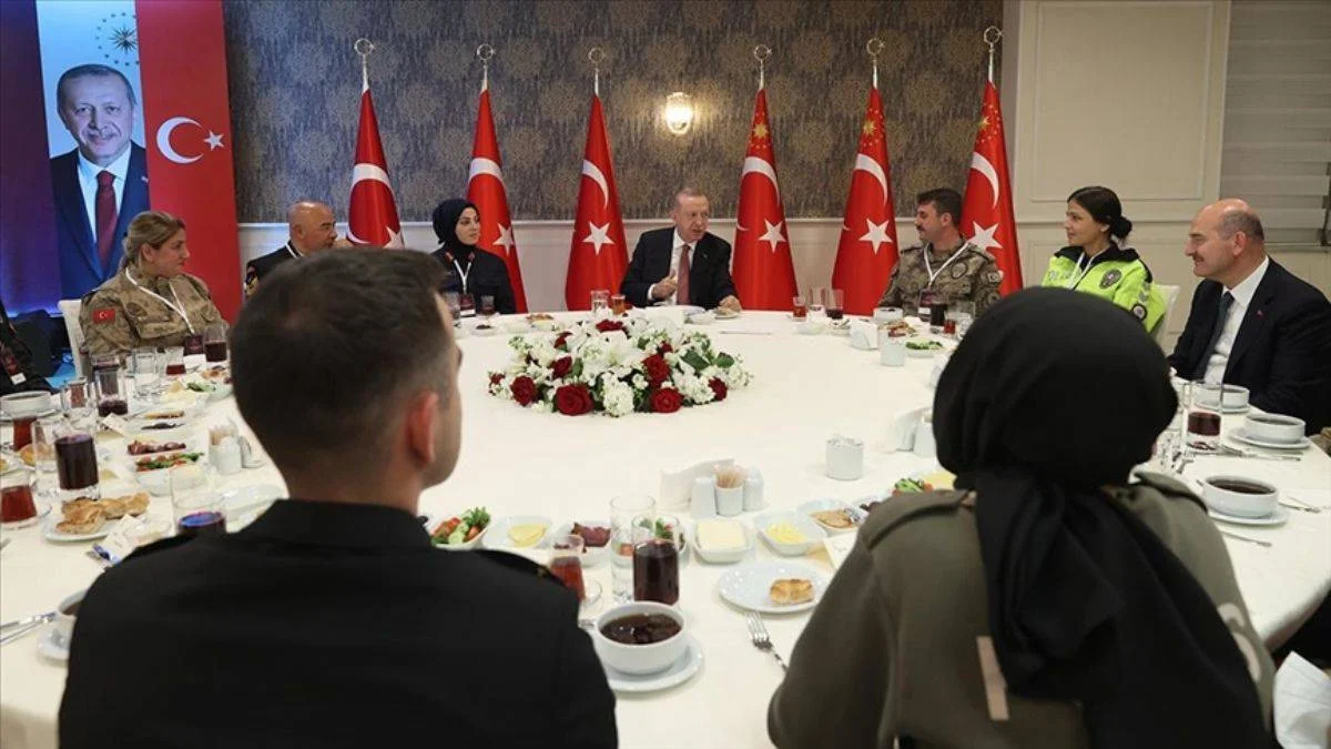 Erdoğan'dan güvenlik güçlerine: Sonuna kadar yanınızdayım