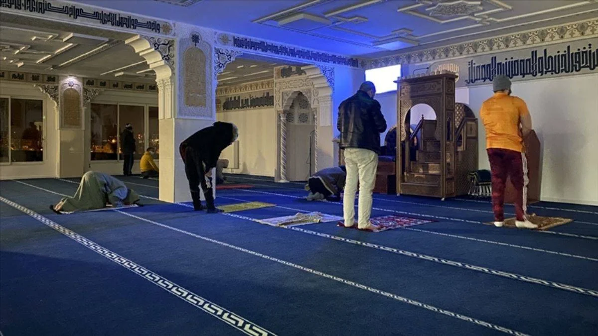 Fransa'da iki cami daha kapatıldı