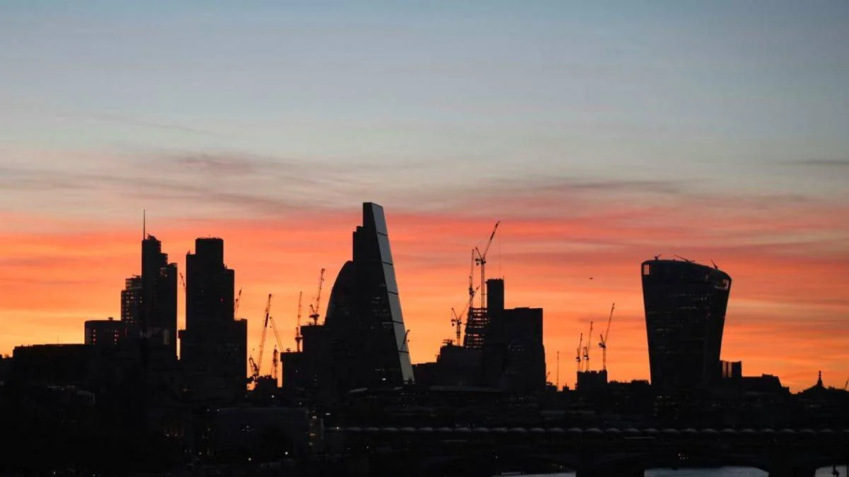 FT: "Londra nasıl kirli para için güvenli limanlar haline geldi?"