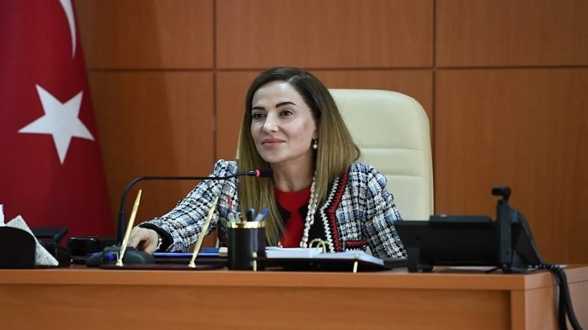 Funda Kocabıyık görevden mi alındı? Funda Kocabıyık neden görevden alındı? Uşak Valisi Funda Kocabıyık niye merkeze çekildi?