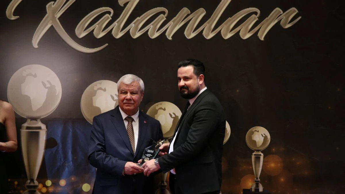 Fuzul Ev Yılın Faizsiz Finansman ödülünün sahibi oldu