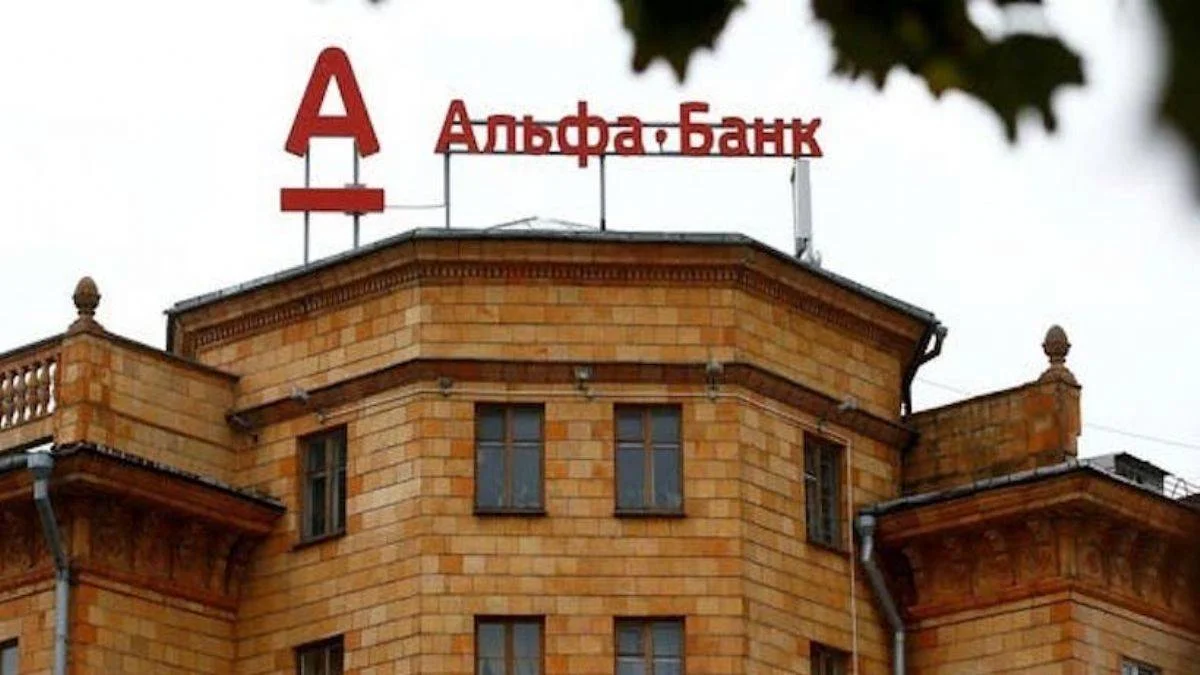 Hollanda'daki Rus Bankası iflas etti