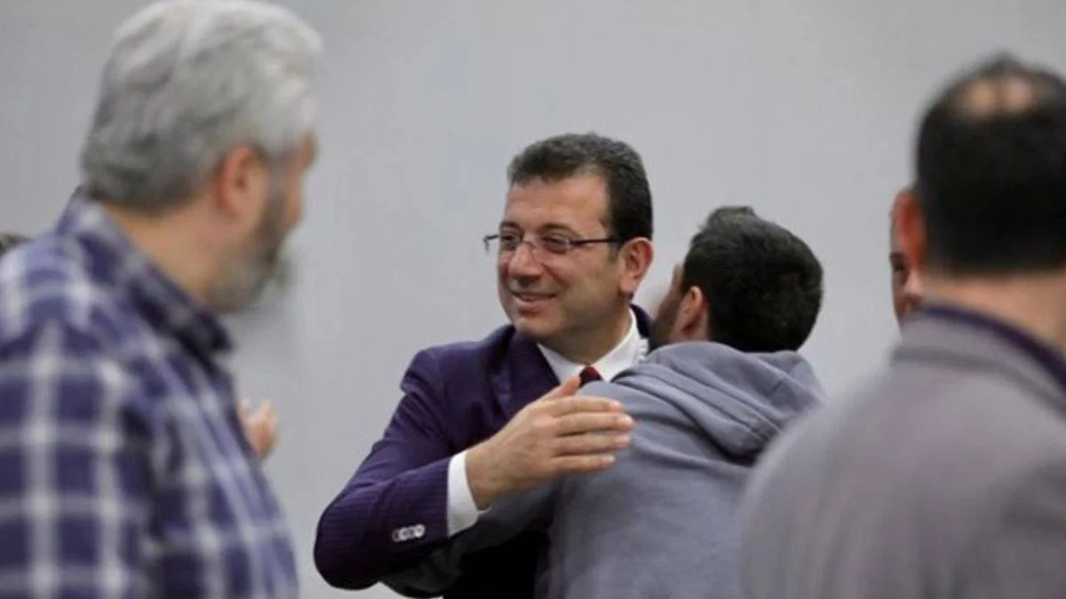 İBB Başkanı İmamoğlu, Halk Ekmek çalışanlarıyla iftarda buluştu