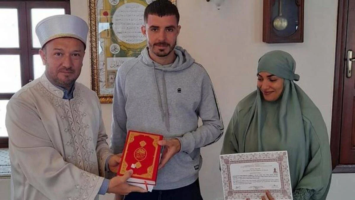 İngiliz turist Bodrum'da Müslüman oldu