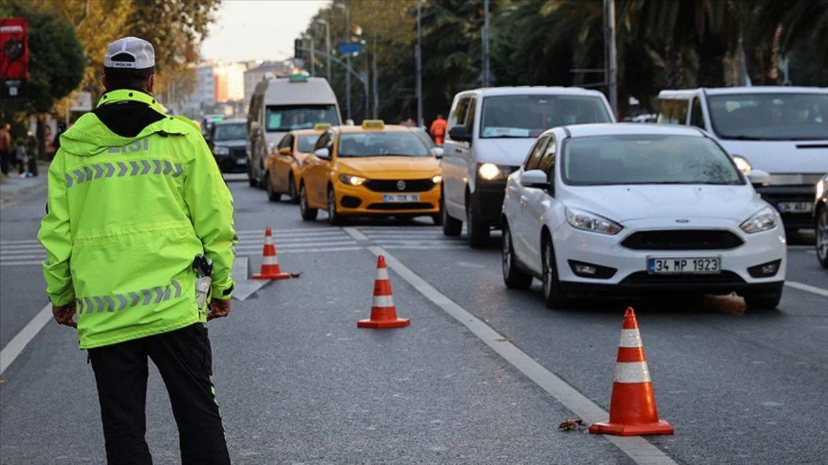 İstanbul'da bazı yollar trafiğe kapatılacak