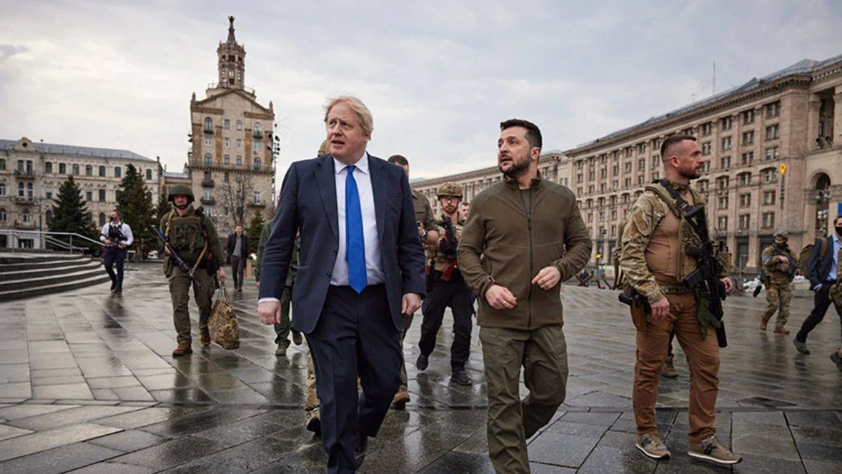 Johnson Kiev'de: Bence Ukraynalılar bir aslanın cesaretini gösterdi