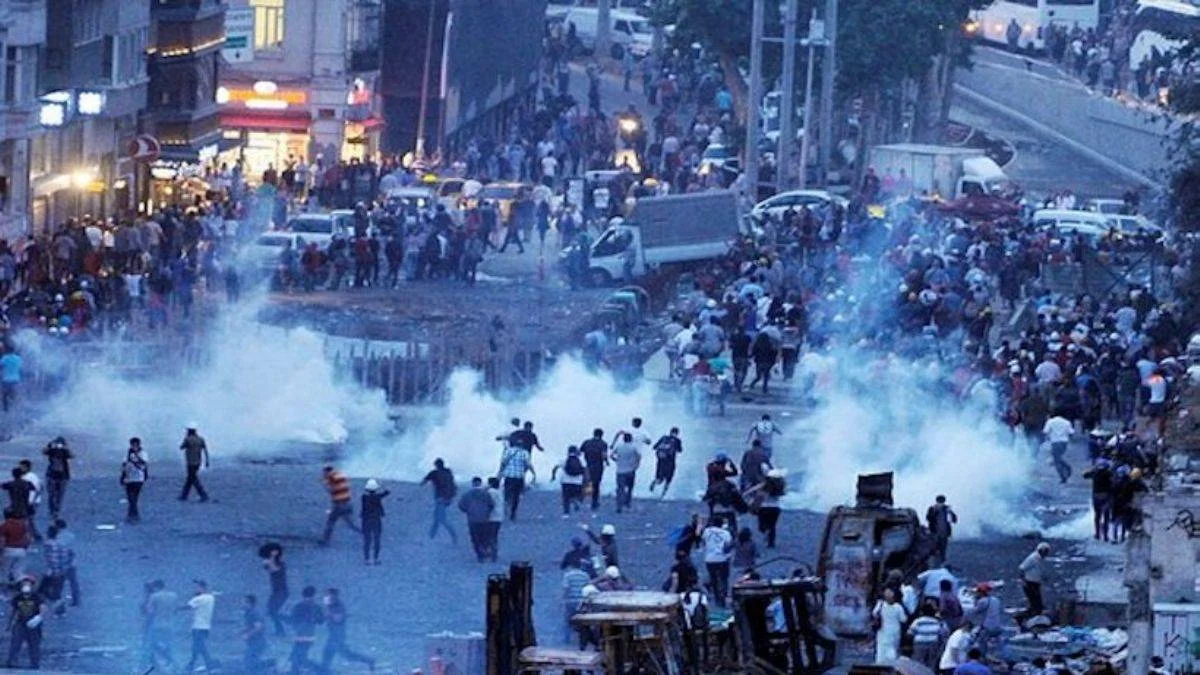 Kendilerini Müslüman aydın ve yazar olarak tanımlayan 23 isimden Gezi davası çıkışı