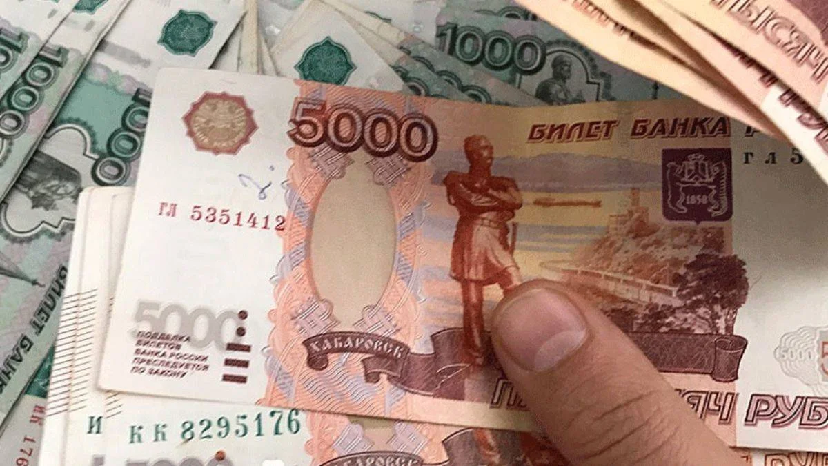 Kremlin duyurdu: Rusya'dan son dakika ruble kararı!