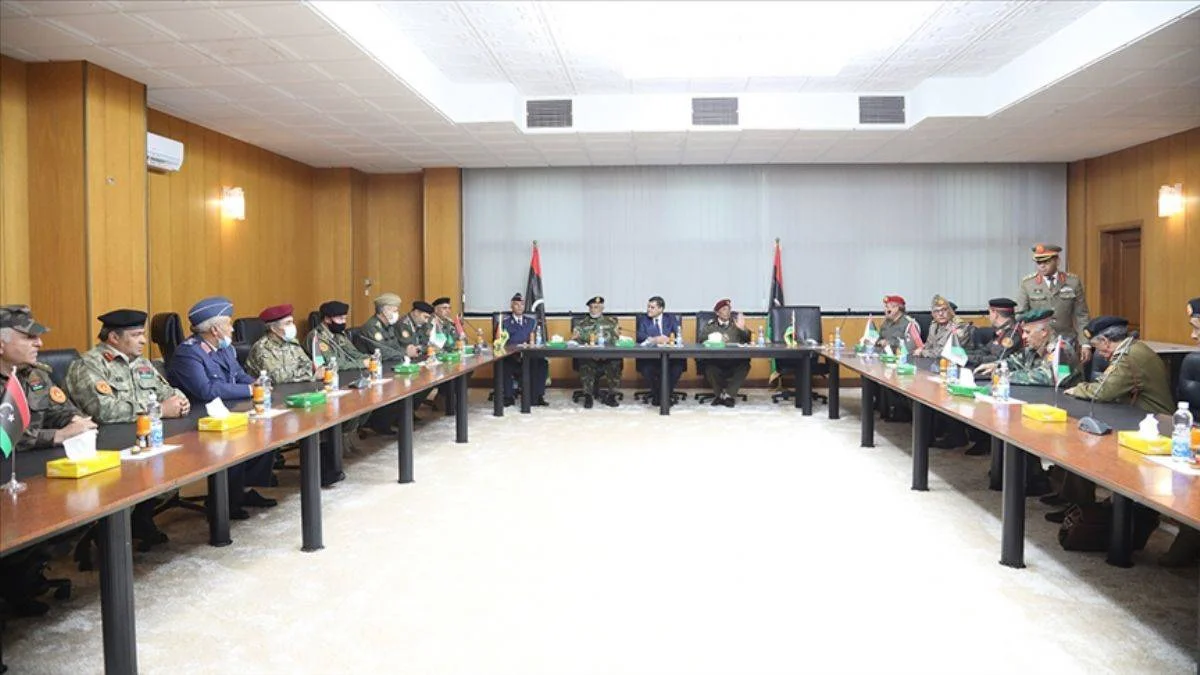Libya'da Hafter krizi; komiteden çekildiler