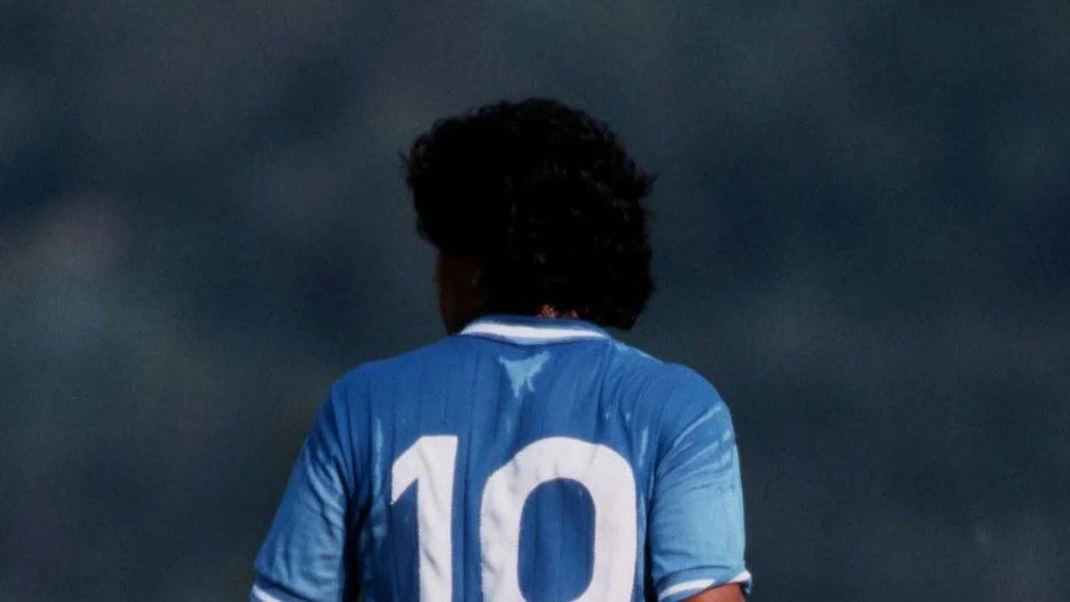 Maradona'nın forması satışa çıkarılacak