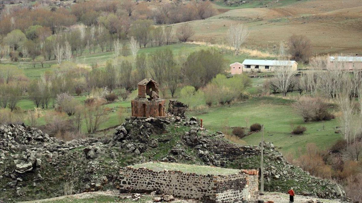 Orta Çağ'dan kalma Kilittaşı köyü ziyaretçilerini bekliyor