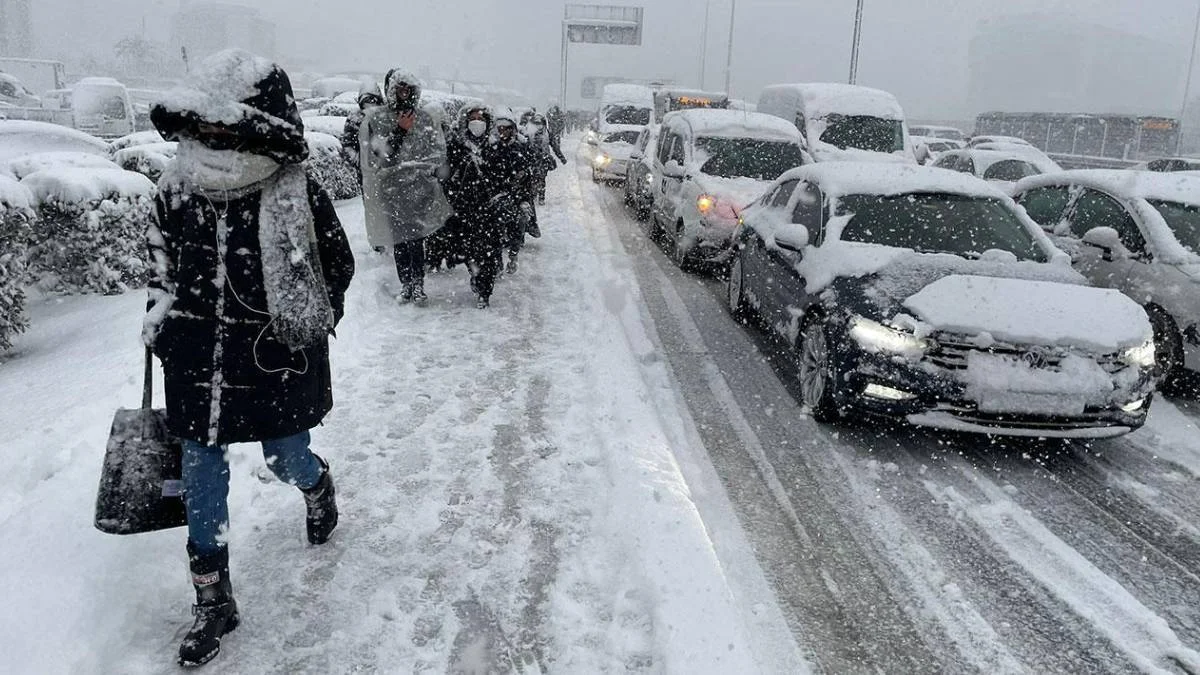 Pazartesi günü İstanbul'da kar yağacak mı? Pazartesi Kar hangi illerde nerelerde yağacak?