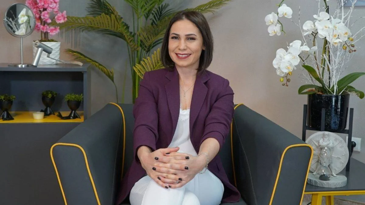 Saç Ekim Koordinatörü Fatma Dursun "Sapphire FUE nedir?"