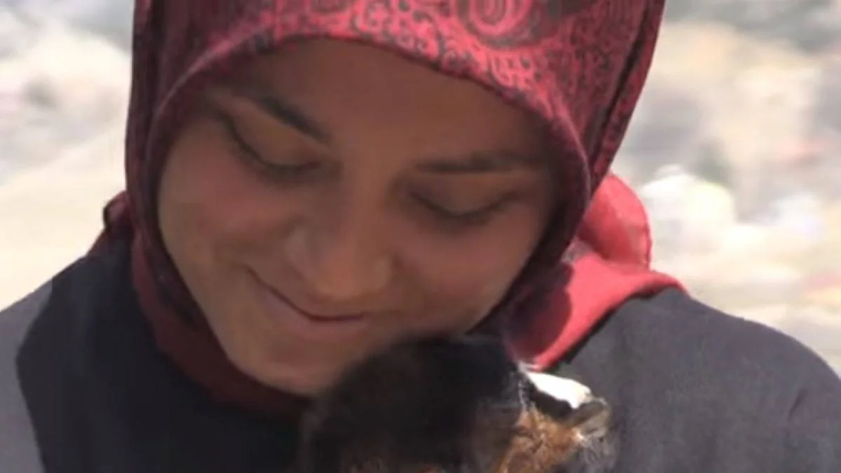 Üniversiteli Ayşe her şeyi bıraktı, mutluluğu çobanlıkta buldu