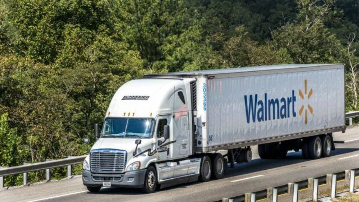 Walmart şoför maaşlarını 100 bin dolar seviyesine çıkardı