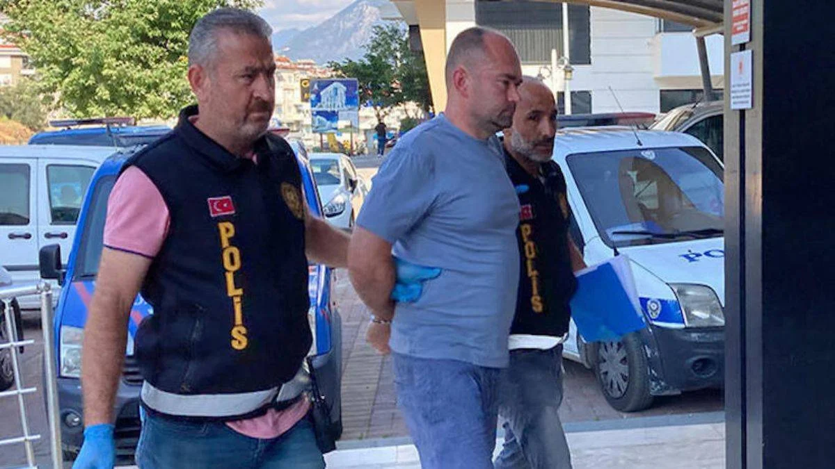 Antalya'da 2 çocuğunu öldürüp eşini yaralayan Ukraynalı'nın eski milletvekili olduğu ortaya çıktı