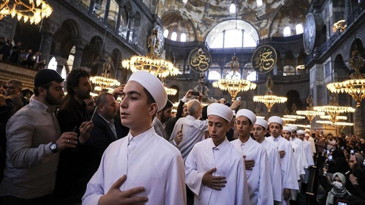 Ayasofya-i Kebir Camii'nde icazet töreni