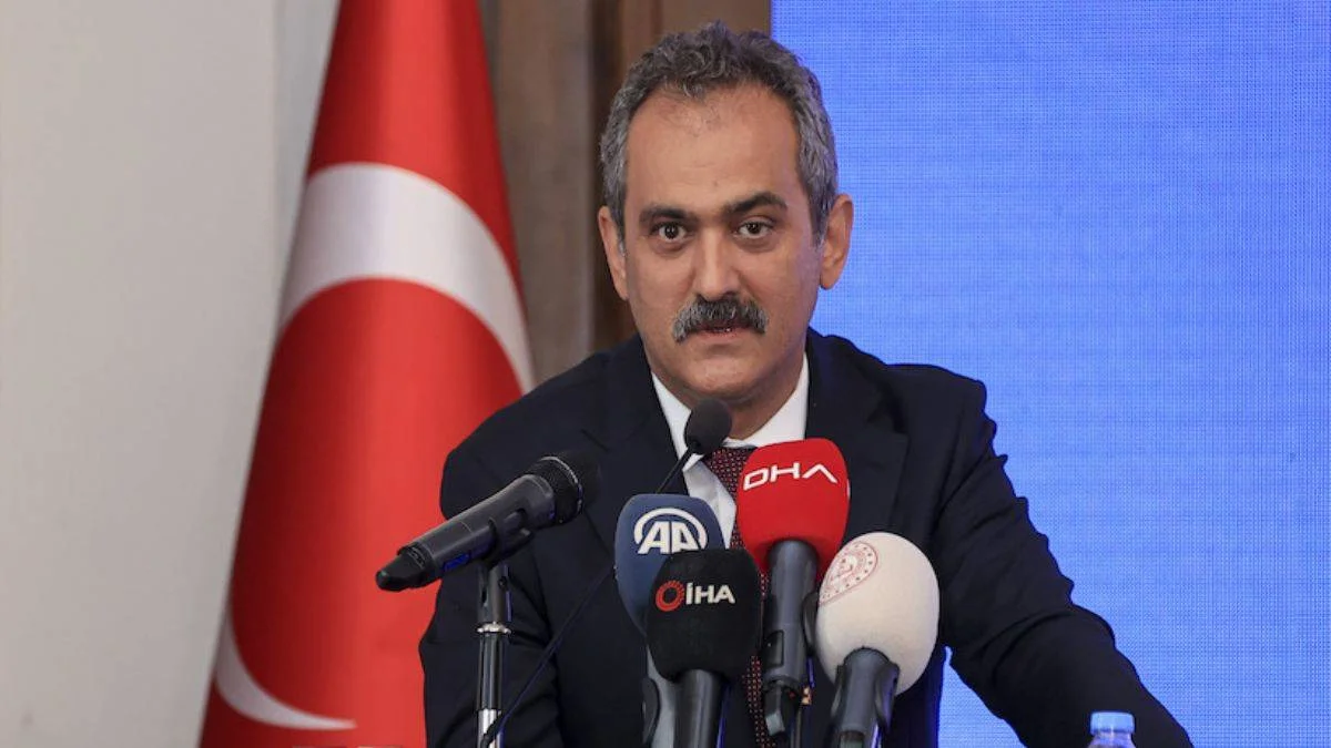 Bakan Özer açıkladı! Tüm öğrencilere ücretsiz olacak