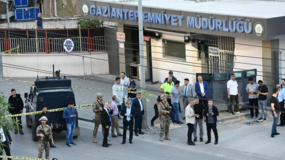Bakan Soylu'dan o polislere ödül