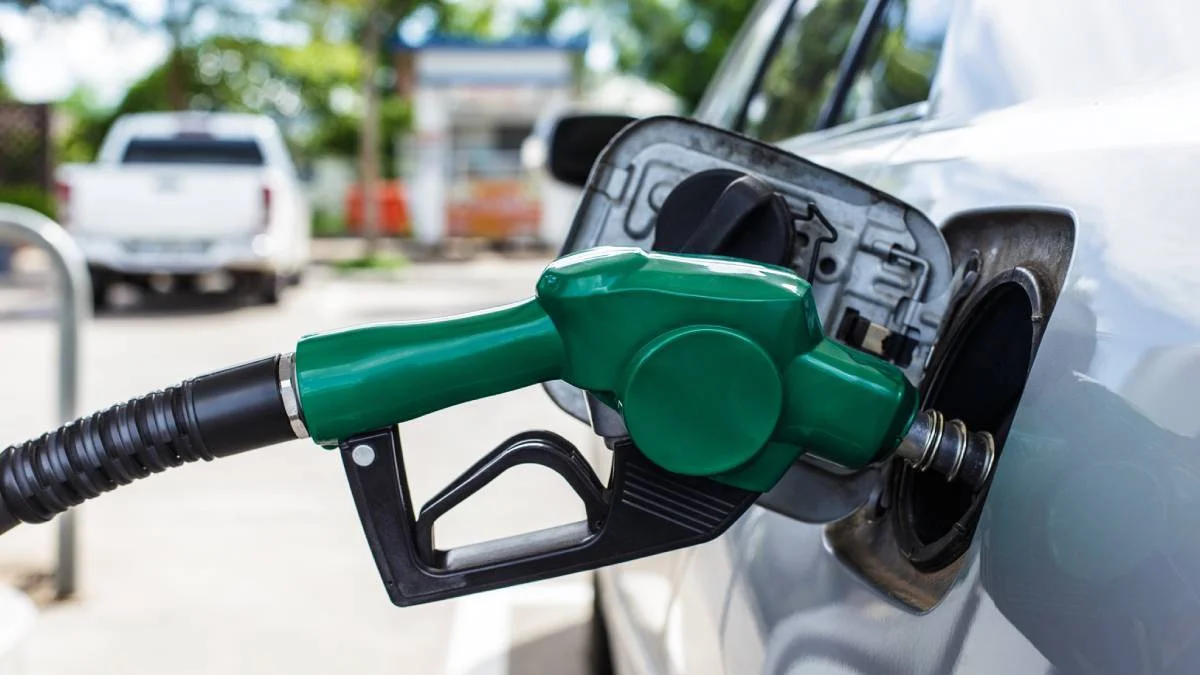 Benzine indirim mi geldi? 20 Mayıs benzine indirim mi yapılacak? Benzine ne kadar indirim gelecek?