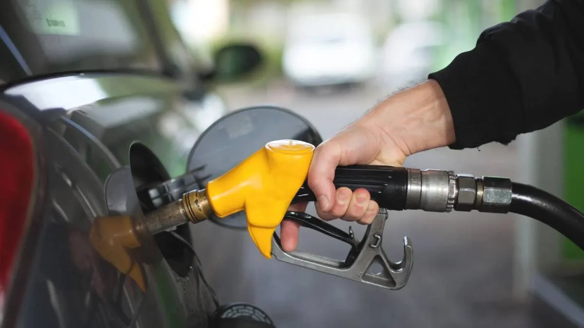 Benzine zam!