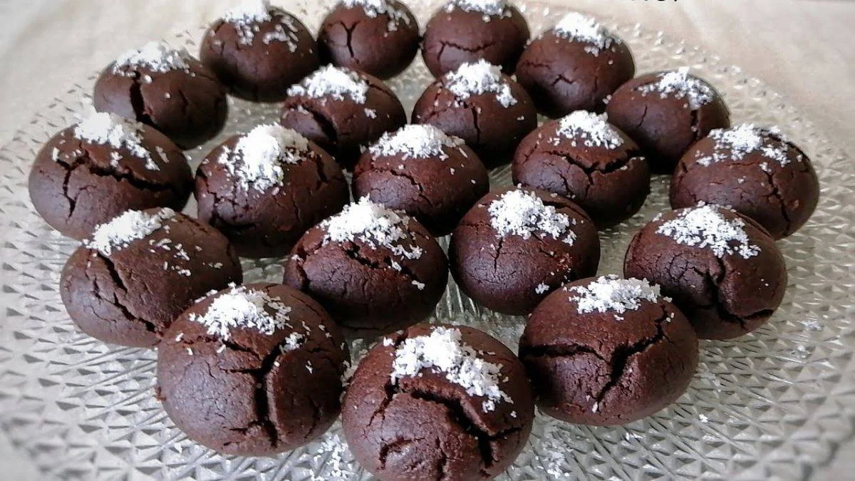 Browni şerbetli kurabiye nasıl yapılır? Browni kurabiye malzemeleri nelerdir? Banyolu kurabiye tarifi