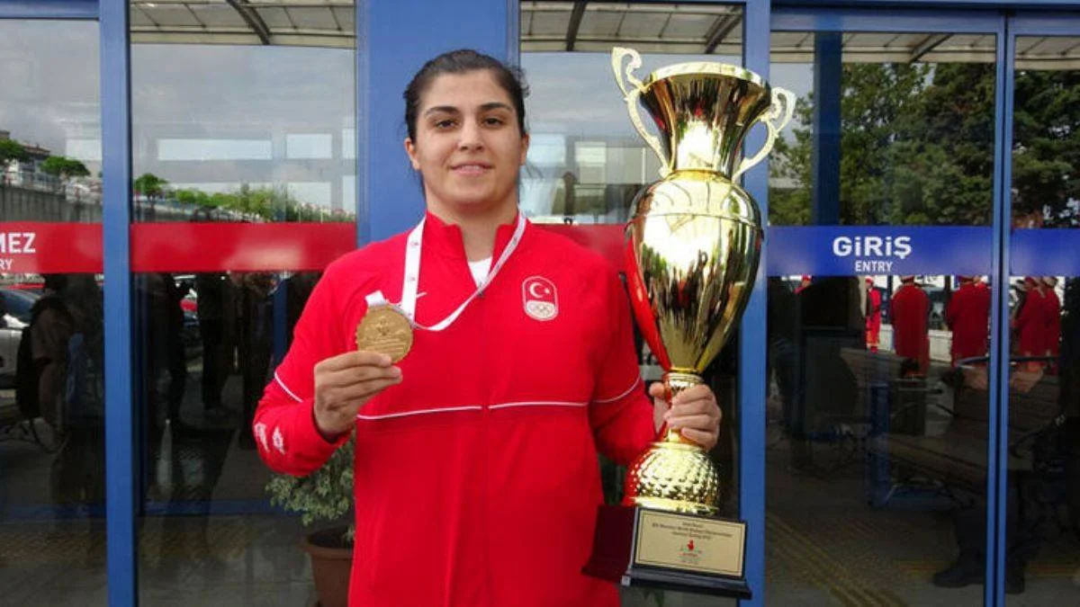 Busenaz Sürmeneli: Dünyanın şu an en büyüğü biziz