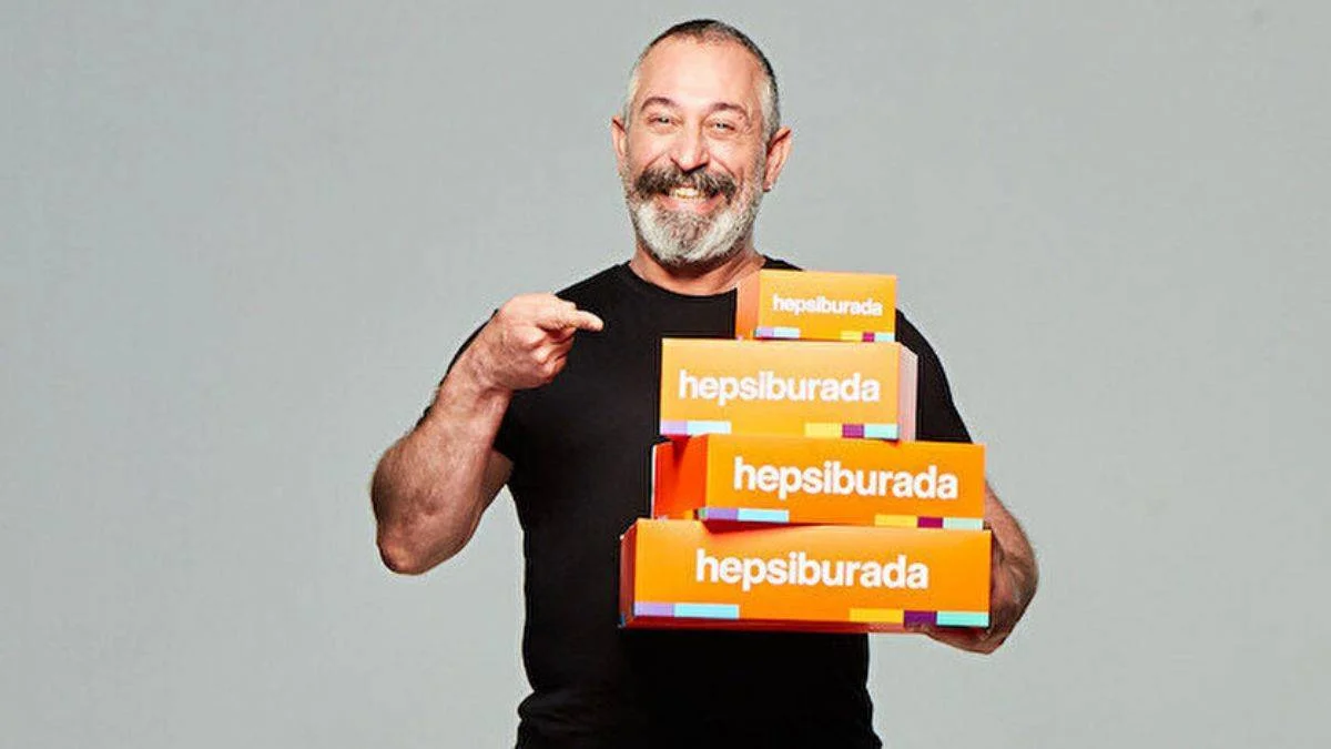 Cem Yılmaz'dan konuklarına Hepsiburada tavsiyesi