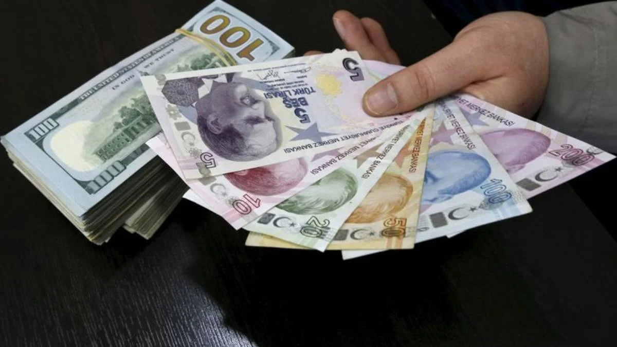 Dolar neden yükseliyor? 9 Mayıs Dolar 15 TL mi oldu? Dolar 15 lirayı geçti mi? Dolar yükselmeye devam eder mi? Dolar neden artıyor?