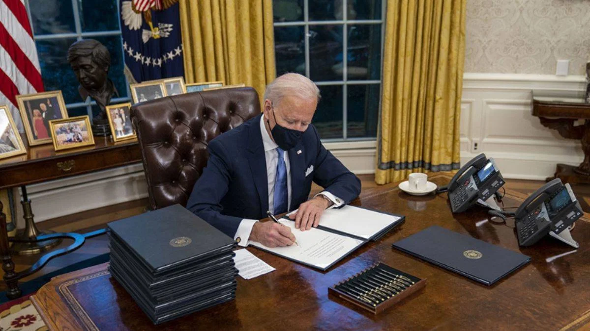 Floyd'un ölüm yıl dönümünde Biden'dan polisin güç kullanıma ilişkin kararname