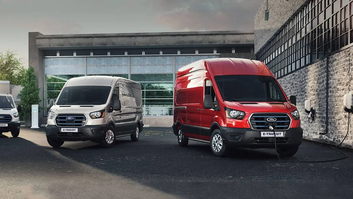Ford E-Transit fiyatı ne kadar? Ford elektrikli E-Transit Custom özellikleri nedir? Elektrikli transit menzili kaç kilometre?