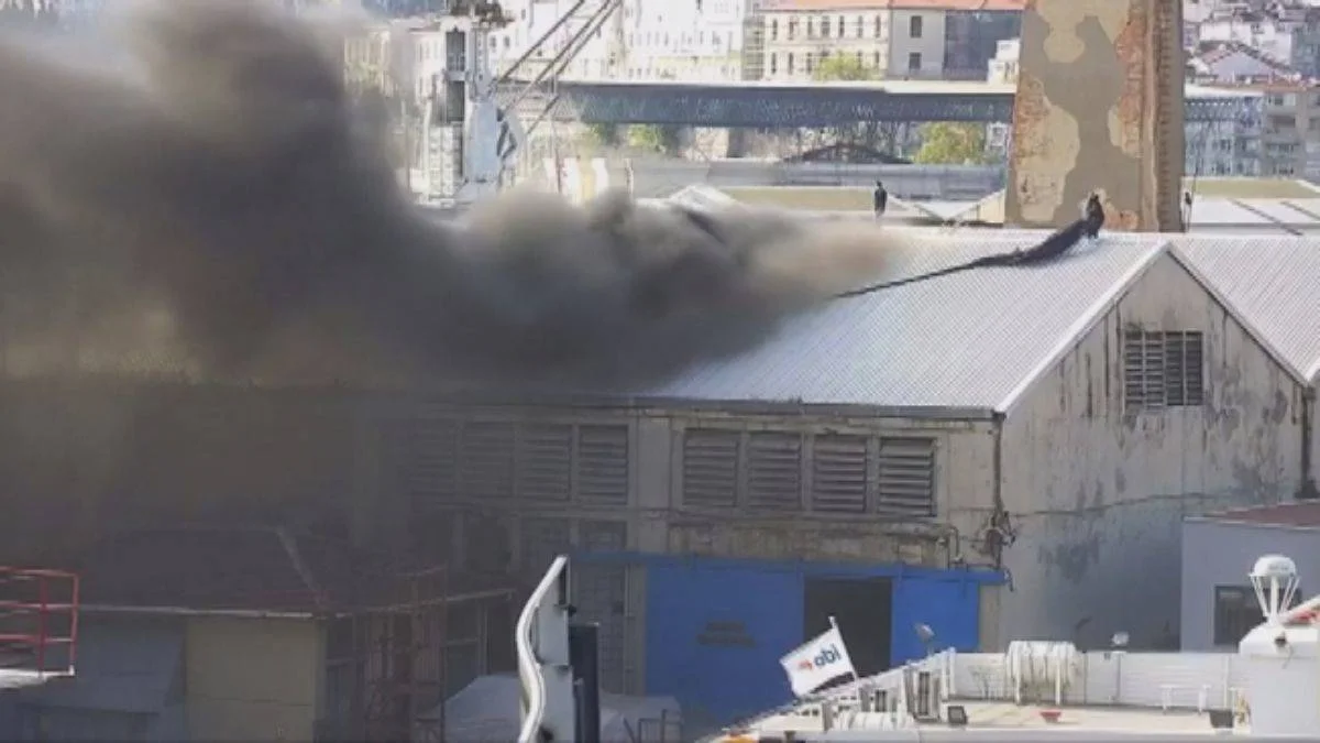 Haliç Tersanesi'nde yangın