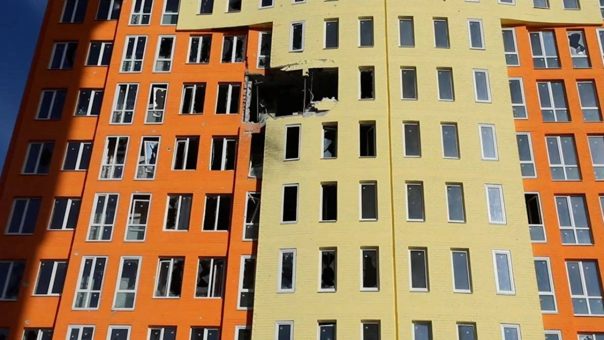 Harkiv'de sivil binalar bombalandı