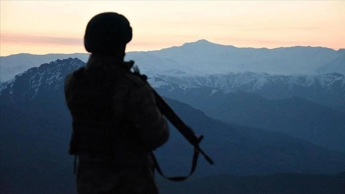 İçişleri: 3 PKK'lı ikna yoluyla teslim oldu