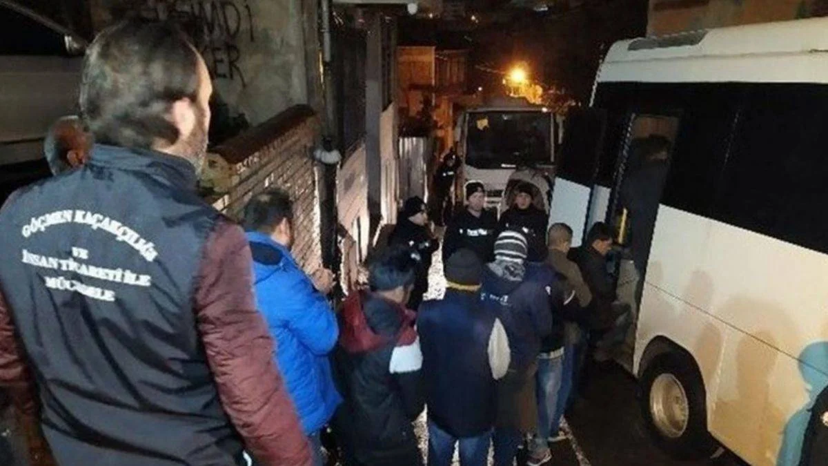 İstanbul'da ''göçmen'' operasyonu: 582 kişi yakalandı