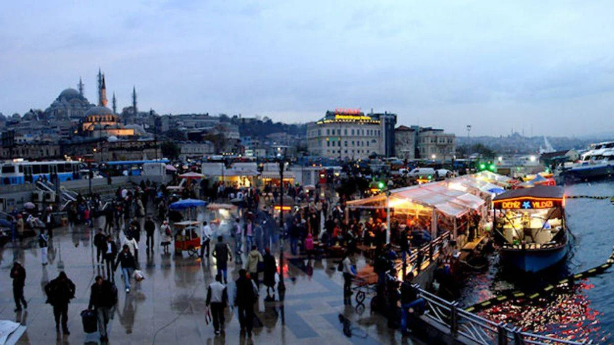 İstanbul Valiliği'nden açıklama: İşte şehirde ikamet eden yabancı sayısı