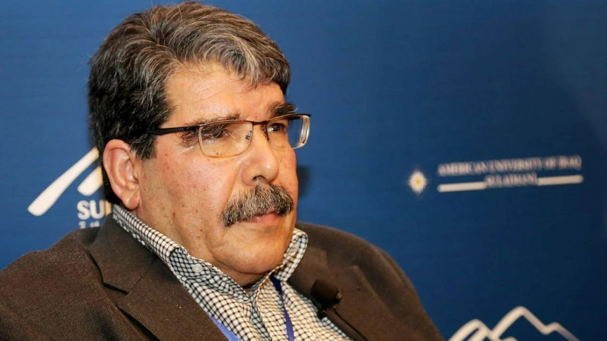 İsveç devlet televizyonu YPG/PKK ele başlarından Müslim ile röportaj yaptı