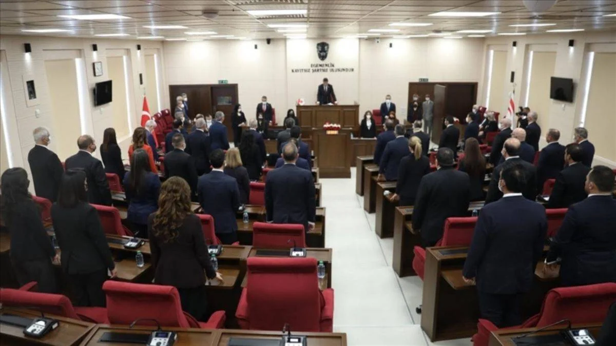 KKTC'de koalisyon hükümeti güvenoyu aldı