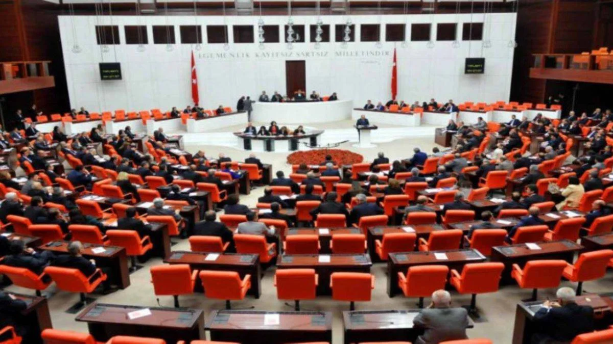 Milletvekilleri kaç yaşında nasıl emekli olurlar?
