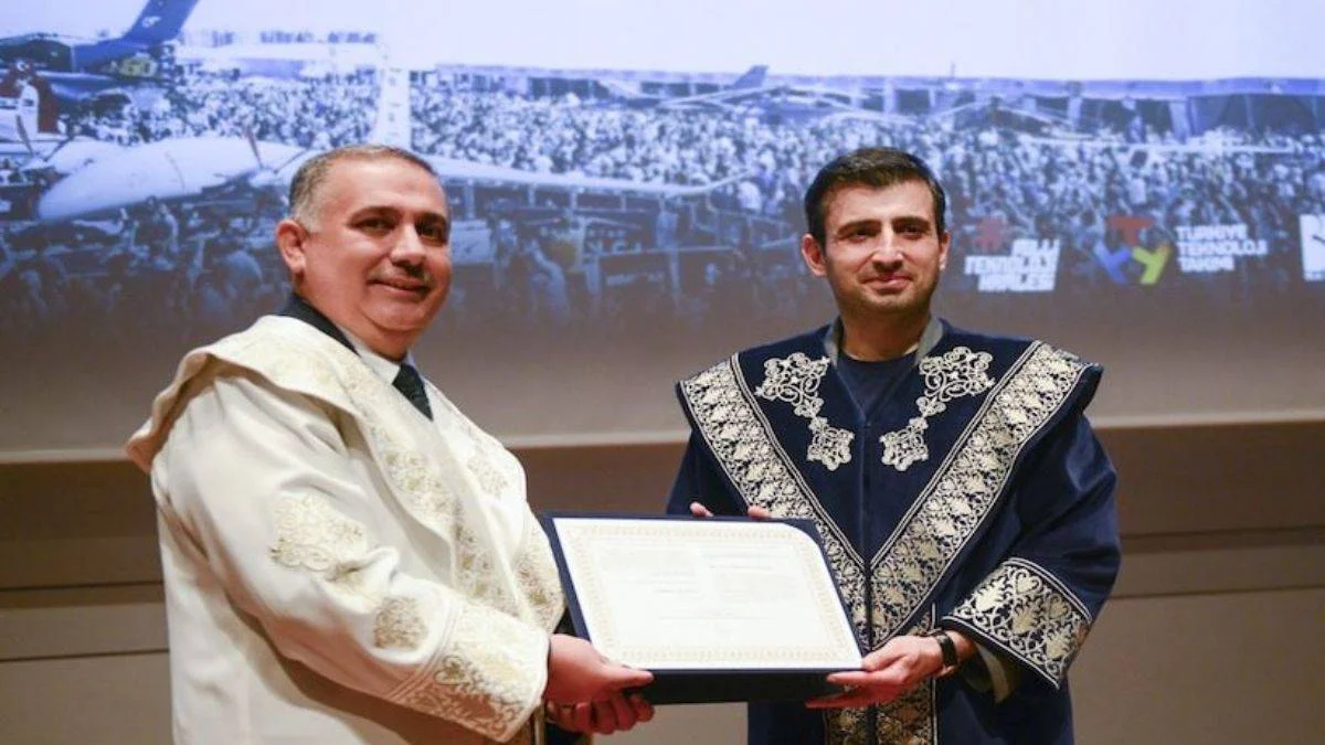 Selçuk Bayraktar'a fahri doktora unvanı