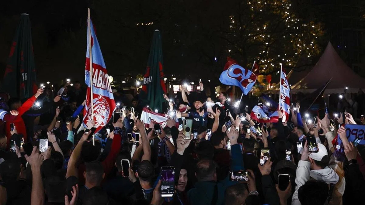 Trabzonspor şampiyonluk kutlaması hangi kanalda? Trabzonspor kupa töreni şifresiz mi yayınlanacak? Trabzonspor şampiyonluk kutlaması şifresiz izle