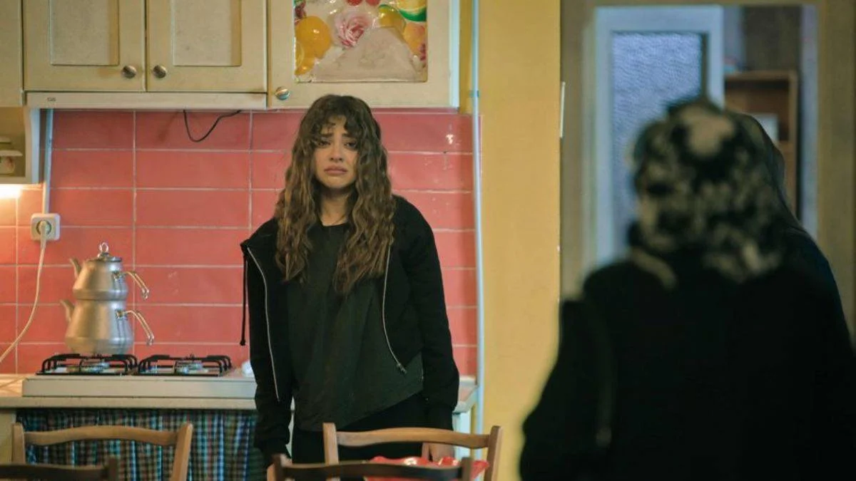 Üç Kuruş 26.bölüm full izle | Show Tv Üç kuruş yeni bölüm (26.bölüm) tek parça izle | Üç Kuruş youtubeda izle son bölüm