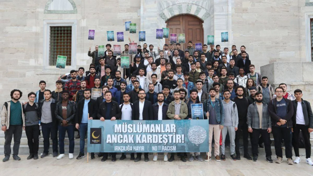 YediHilal Üniversite Teşkilatlarından artan ırkçılığa tepki: Irkçılığa Karşı Tek Bir Ümmetiz!