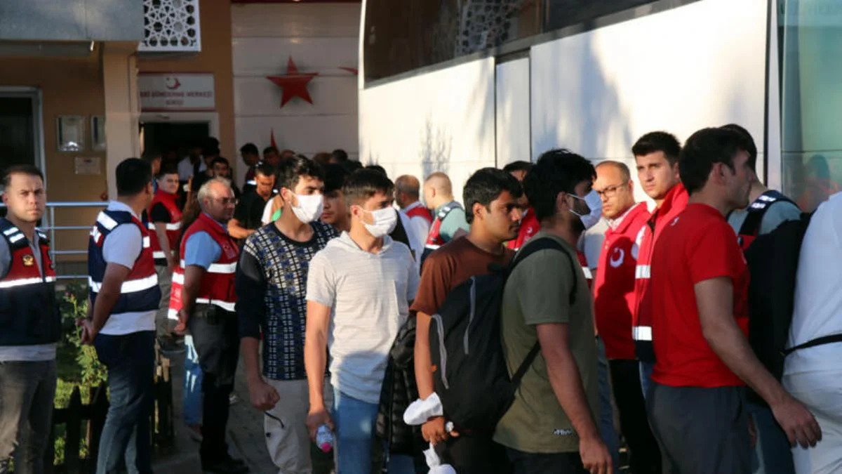Afgan uyruklu 209 kaçak göçmen sınır dışı edilecek