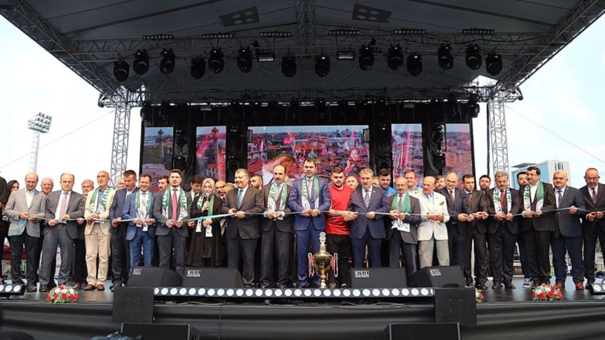 AK Partili belediye başkanının Destici'nin adını anmamasına BBP'den sert tepki