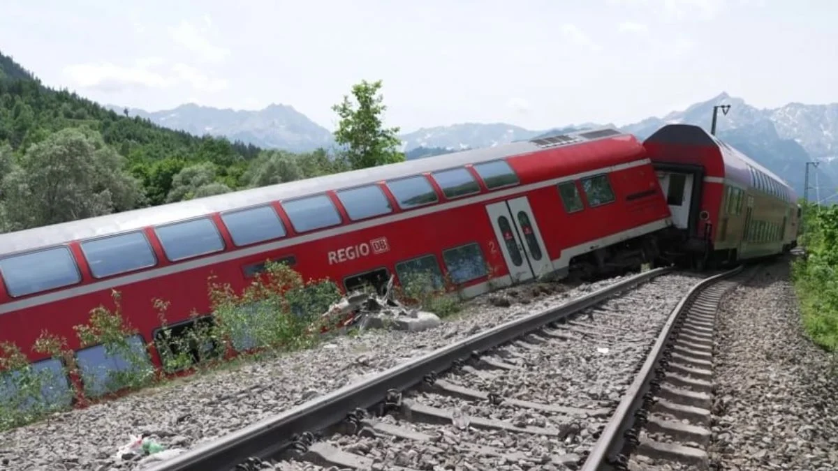 Almanya'daki tren kazasında 7 kişi kayıp