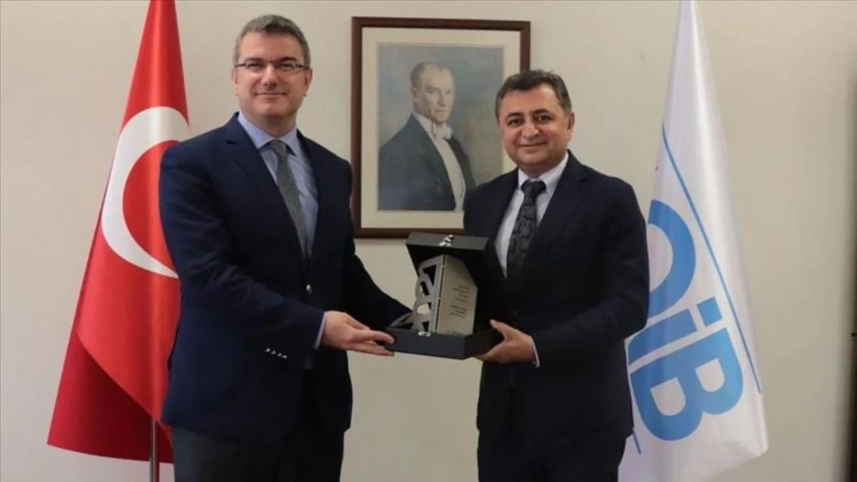 Anadolu Isuzu'ya 'Büyük Hedeflerin Üstün Başarısı' Ödülü